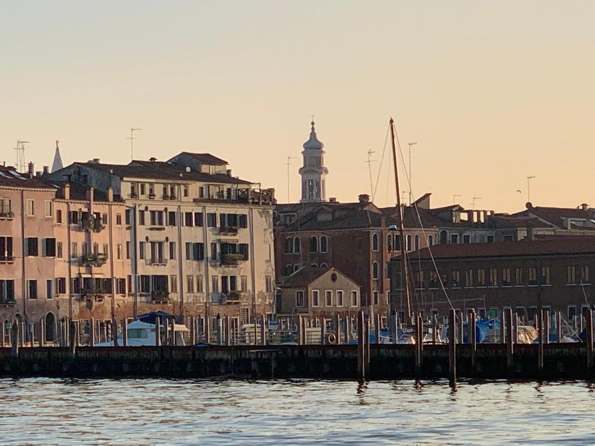 Fabulous Canal View Venice